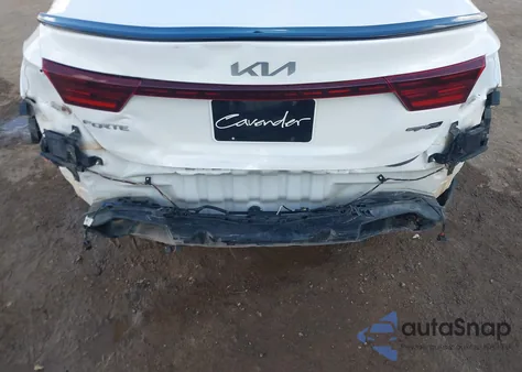 2024 Kia Forte Gt-Line z USA, uszkodzony, nr VIN 3KPF54ADXRE717823